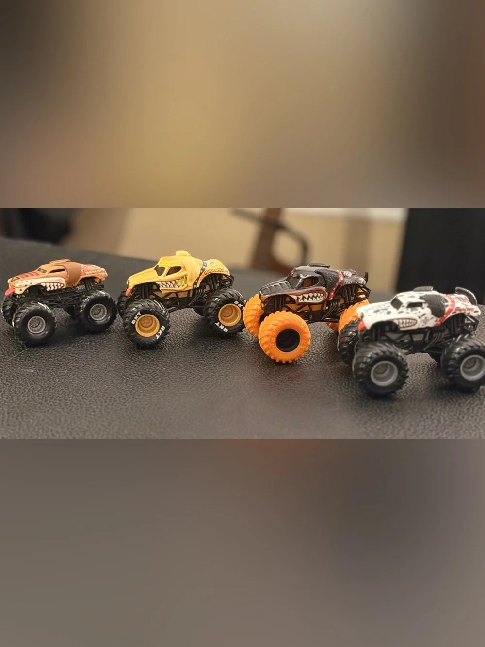 Monster Jam Monster Mutt Truck Set